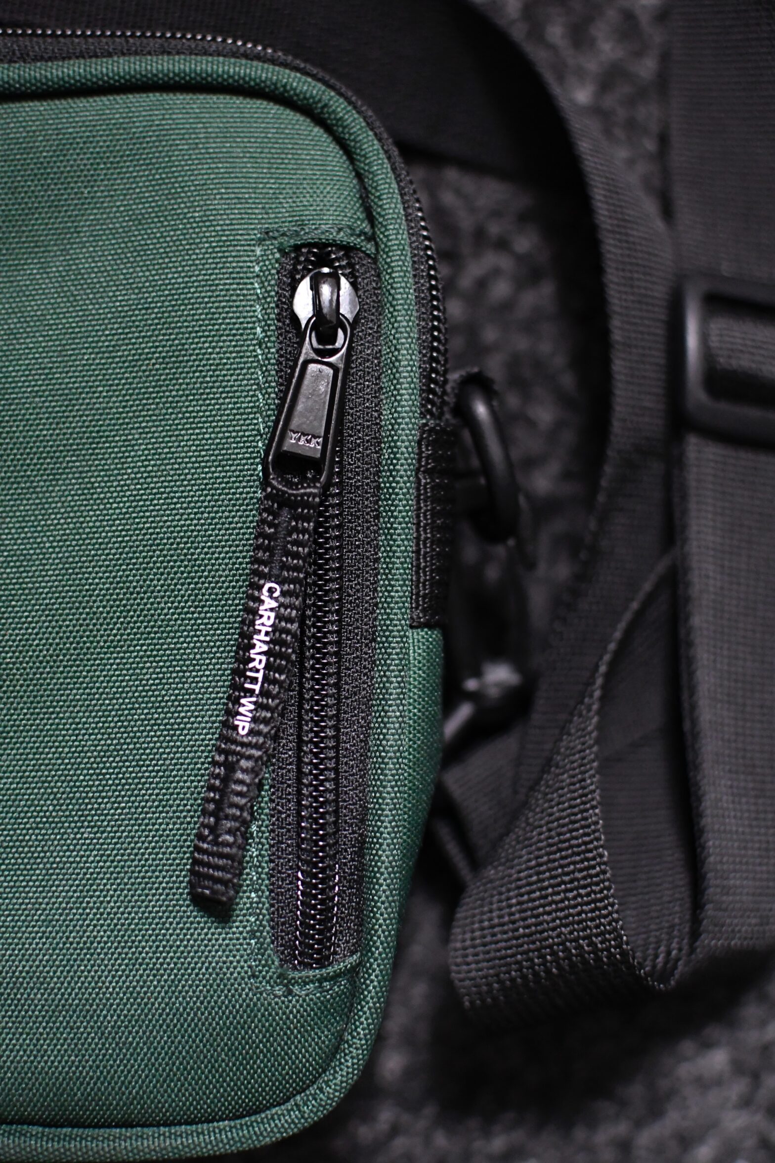 how to fix a zipper on a backpack 3